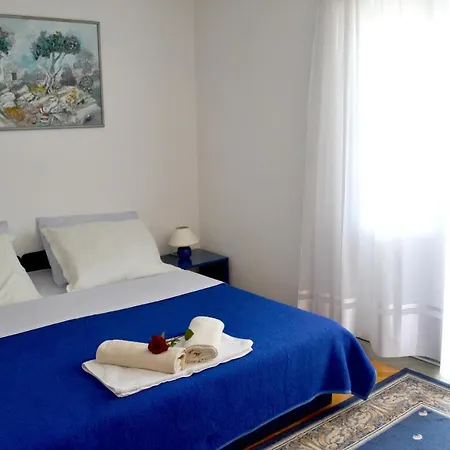 Lux Gæstehus 3*