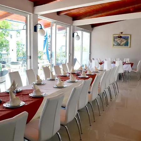 Lux Guest house 3*