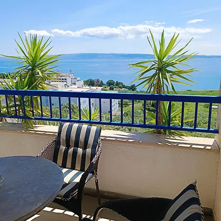 Lux Guest house 3*
