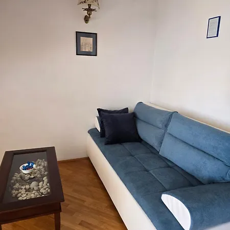 Lux Guest house