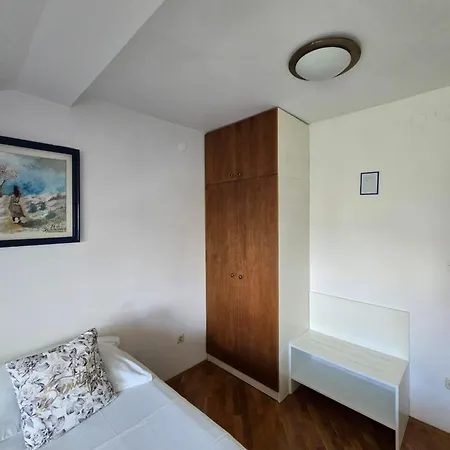 Lux Guest house 3*