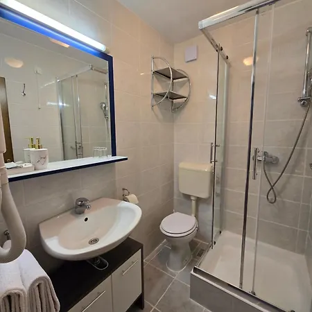 Guest house Lux 3*